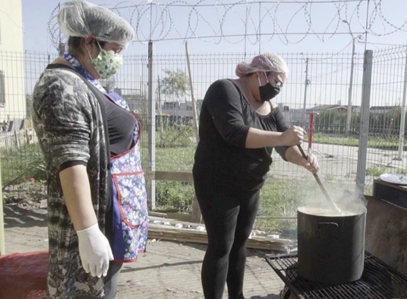 LANZAN CAMPAÑA DE APOYO A LAS MUJERES QUE LIDERAN OLLAS COMUNES
